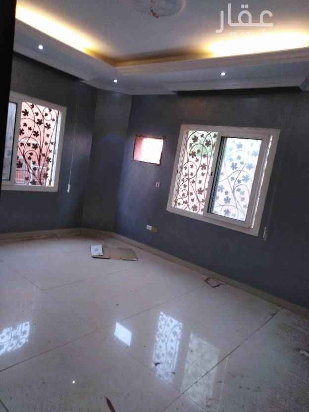 1578850 دور رر للايجار مكون من خمس غرف واربع دورات مياه ومطبخ مدخل خااااص ويوجد مسبح وغرفة سواق وغرفة شغاله موقع مميز جدا بحي النهضه للتفاهم الاتصال او وتساب 0508496302