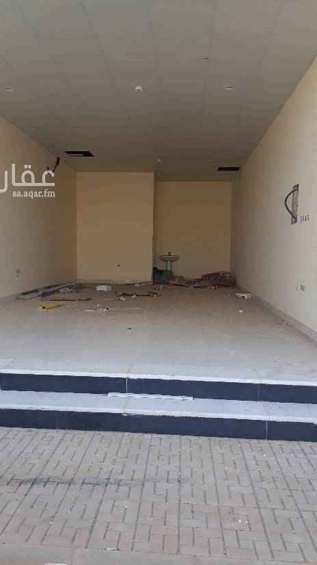 1695008 يوجد ١معارض العقار جديد
مساحة كل محل ٥٥متر
٥*١١ في حي العارض