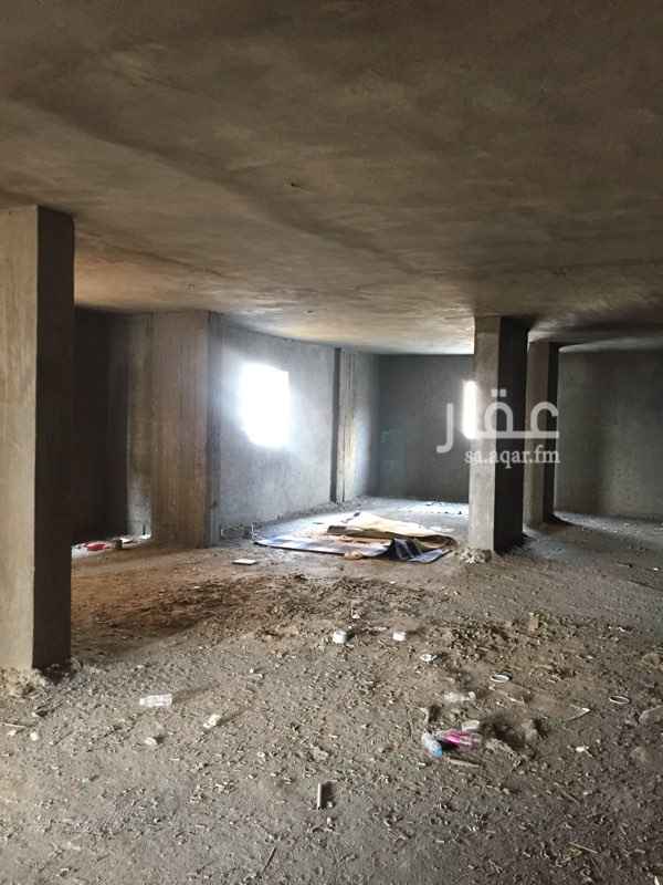1134162 مستودع عباره عن بدروم عماره مكون من 3 ادوار يوجد به سكن حوالي 4 غرف المساحه اكثر من 1200 م2
له مدخل مستقل عن العماره يحتاج الى تشطيب بالامكان خصمها من الايجار على حسب المفاهمه والاتفاق
للتواصل على جوال 0506060561