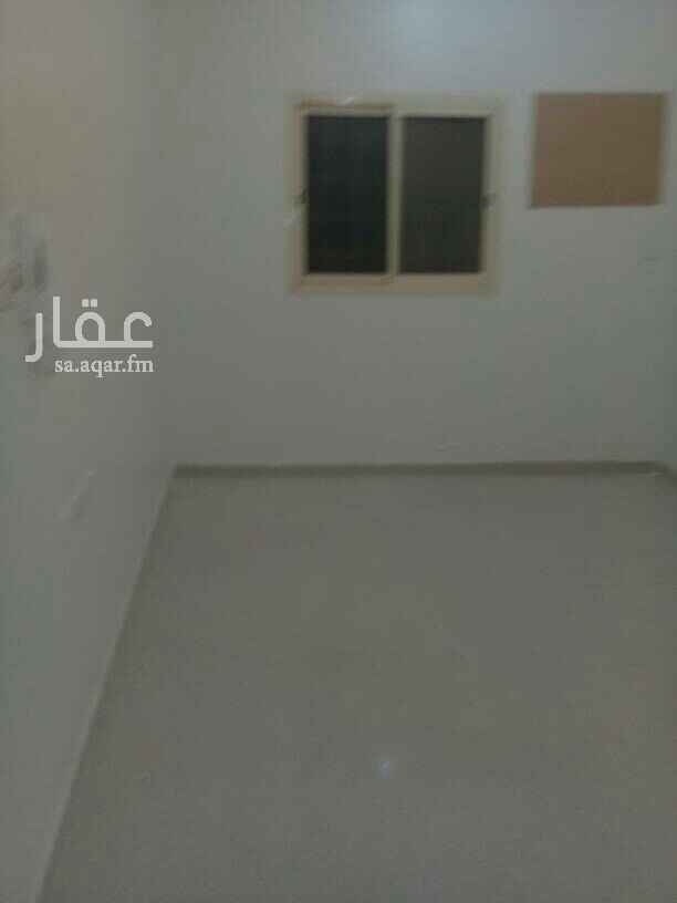 1509129 شقه ٣غرف وصاله ٢حمام مطبخ دور تانى خلف حلويات صيدون السعر ١٨ الف