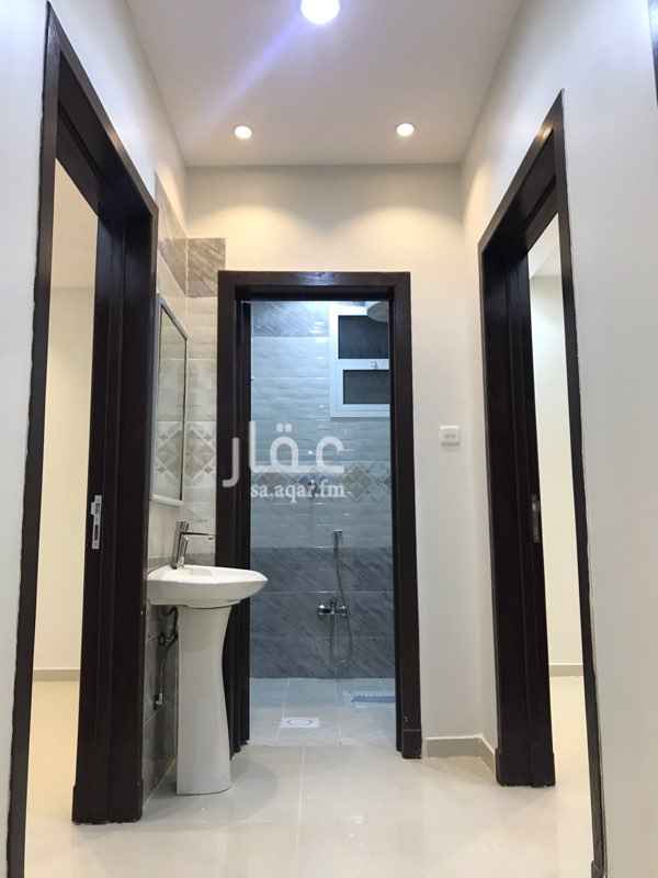 1687047 شقة الدور الثالث بدون سطح جديده لم تسكن من قبل
مدخلين غرفتين نوم صاله مجلس مدخل خاص
بلقرب من اسواق العثيم شارع علي بن شيبان
السعر قابل لتفاوض