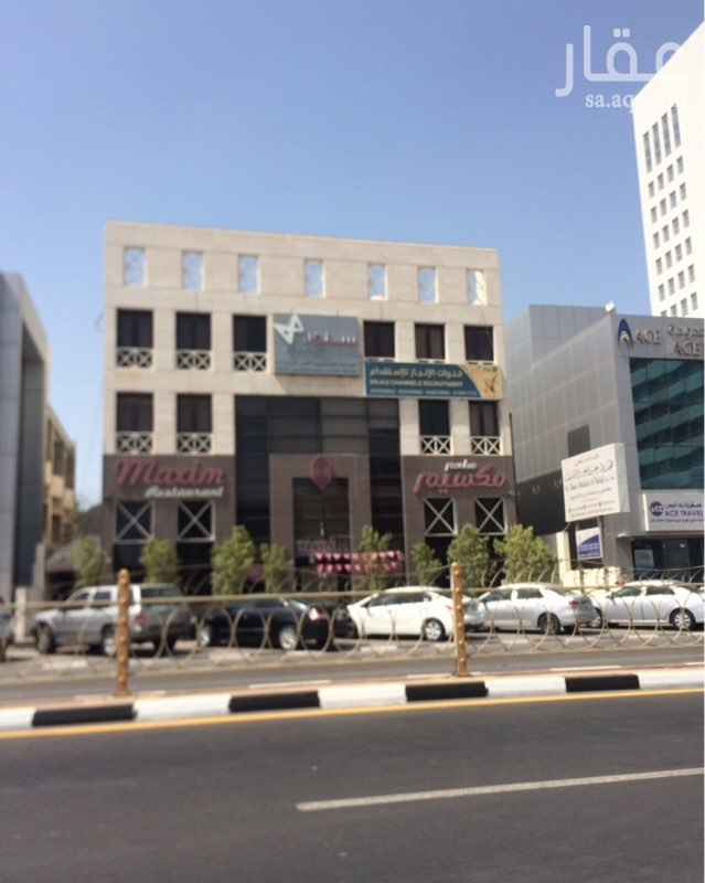 1692391 مكتب مساحة 120 متر على شارع البيبسي
ثلاث غرف - صالة - حمامين - مطبخ
مصعد + موقف خاص
الايجار السنوي : 32000 الف
للمعاينة : 0508699992
شركة عقارات فهد النهدي