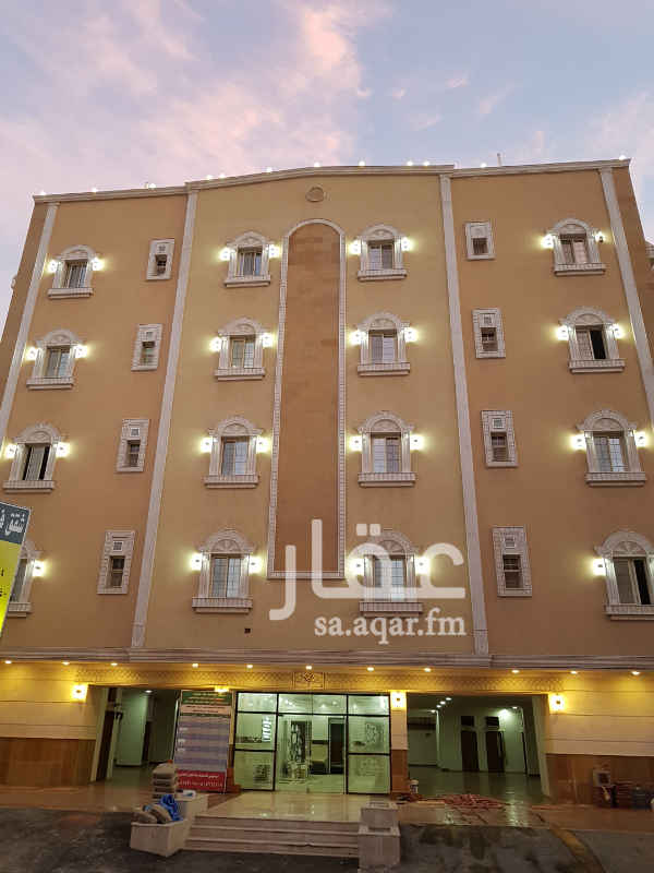 1298950 4 غرف + صالة + مطبخ راكب تفصيل رخام صناعي + 4 دورات مياه + غرفة خادمة + غرفة سائق بدور البدروم + موقف سيارة