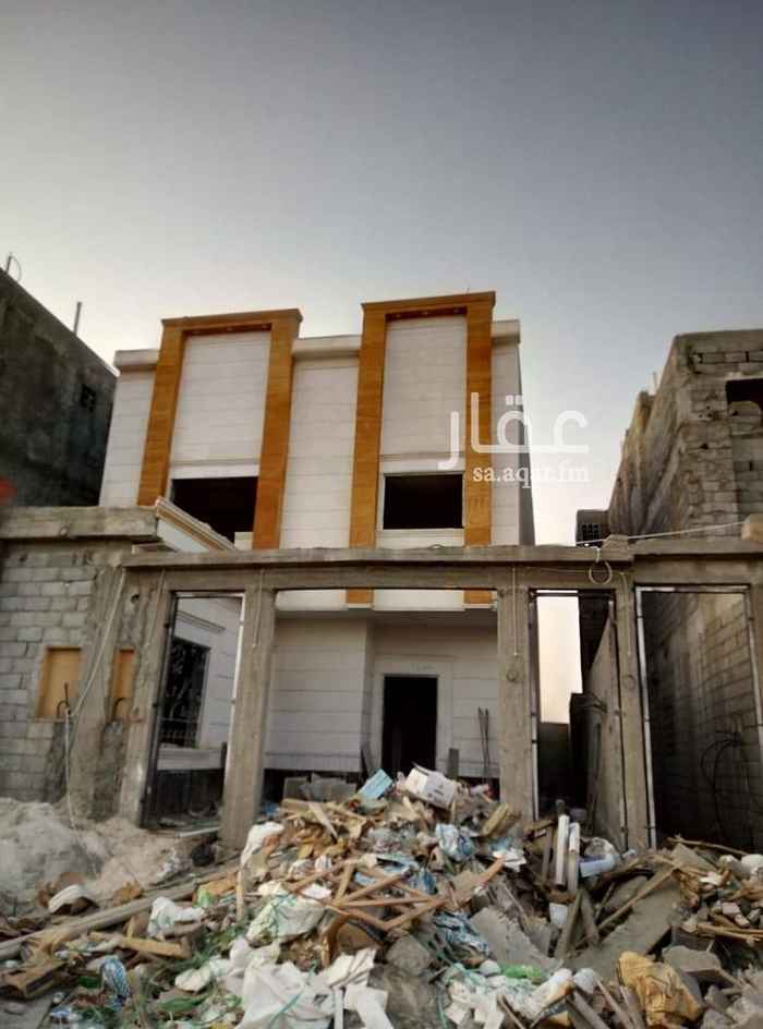 1688256 السلام عليكم ورحمة الله وبركاته بالبيع بالنقد والتقسيط فيلا درج صالة وشقتين مساحة 360متر شارع 20تشطيب ممتاز بحى العوالى كما اننا نتعامل مع جميع البنوك وكافة الضمانات