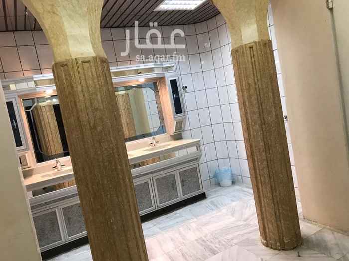 1634755 مسطح البناء 1000 ارضين كل ارض مساحته 530 على الشارع 50 متر المبني 600 على الارضين باقي 400 احواش مرممه ترميم داخل فقط عليه بنك عقاري 150 الف