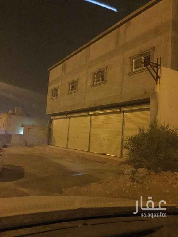 1630908 عماره تجاريه للايجار تتكون من محلات تجاريه وشقق .. في حي الهدا الاول على الشارع التجاري الذي يمر بين الهدا الاول والرابع .. المحلات عددها ٤ مفتوحه ع بعض كل محل مساحته ٦٥ متر ٤ عرض وطول ١٦.٣ م .. ولكل محل عداد مستقل .. ويوجد غرف عمال بالخلف ..
كما يوجد شقتين بمدخل اخر .. كل شقه غرفتين نوم وصاله ومجلس ومطبخ وحمامين ..
الايجار للمحل الواحد ١٥ الف ريال سنوي
الشقق ١٤ الف ريال سنوي ..
انا المالك ..