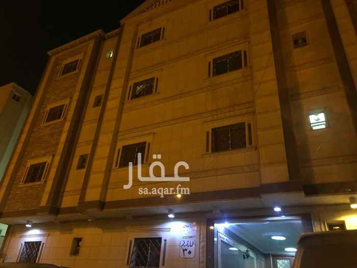1701678 شقة دور ارضي
مكونة من مجلس رجال + صالة + مطبخ + 3 غرف نوم منها وحده رئيسية .
الموقع صحيح
ارجوا مراعاة اوقات الاتصال
