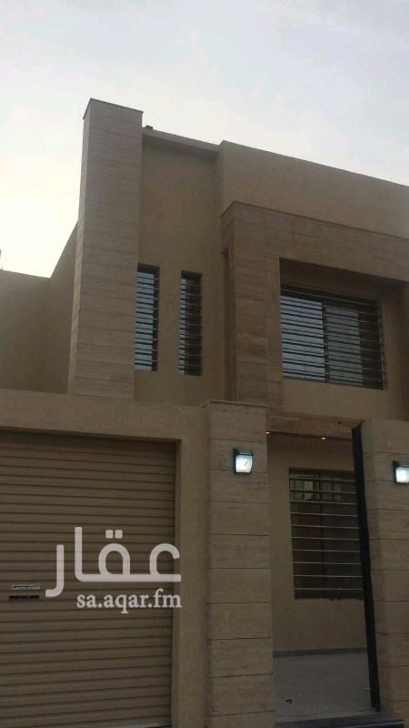 1295945 فيلا تصميم راقي وموقع متميز