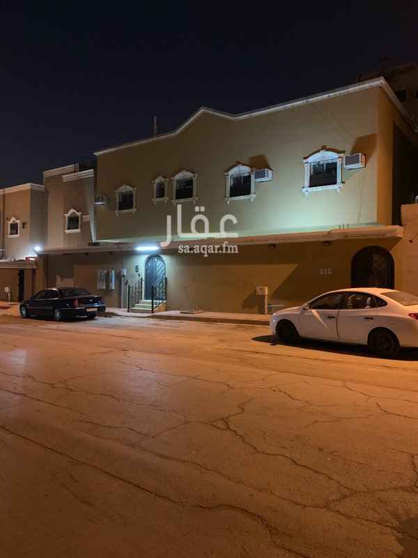 1624666 شقة علوية اربع غرف وصالة وحمامين ومدخل للرجال ومدخل للنساء
ارجو الاتصال على هذا الرقم
ام الوليد ٠٥٣٤٢٦١١٦٦