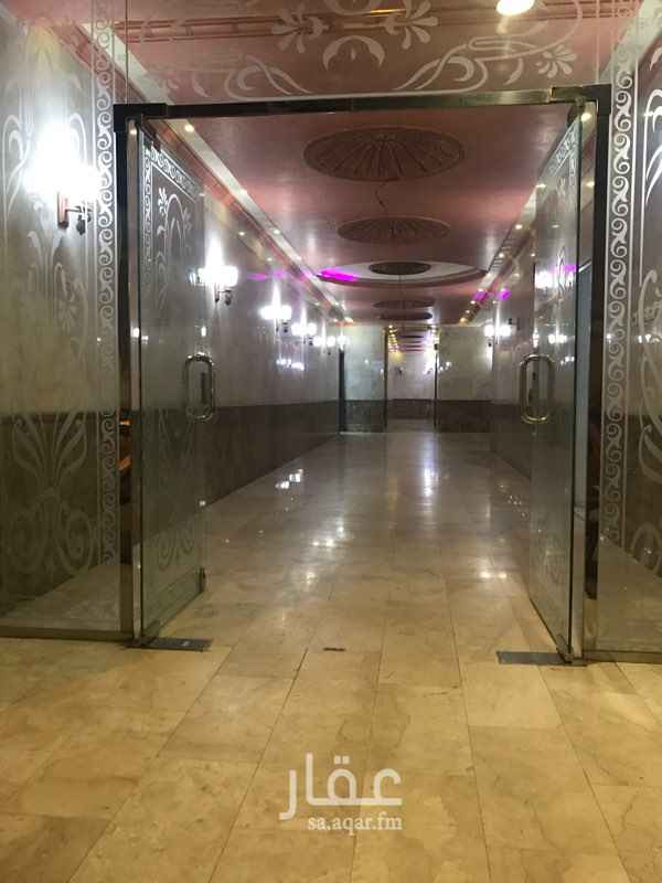 1349268 يوجد لدينا شقق عزاب للايجار الشهري
٣ غرف وصاله + حمام
وغرفتين وصاله + حمام
وغرفه وصاله + حمام