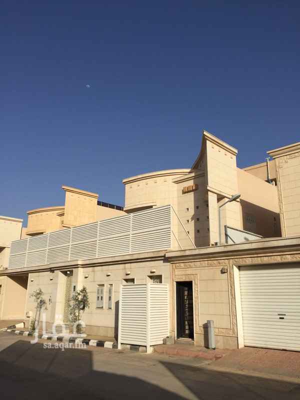 1513916 فيلا للإيجار بحي السلام
عبارة عن دور ارضي
5غرف وصالة و4دورات مياه ومطبخ راكب وغرفة سائق ومدخل سيارة
الدور العلوي
5غرف وصالة و4دورات مياه ومطبخ راكب
الشقة العلوية
غرفتين وصالة ودورتين مياه ومطبخ راكب
مكيفات راكبة إسبيلت ومخفي