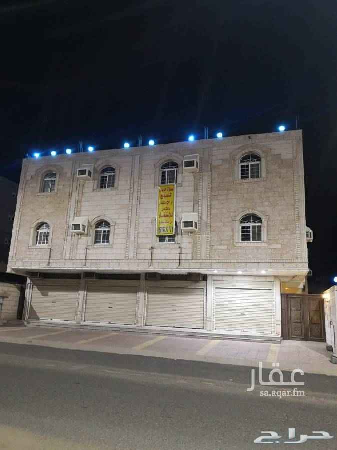 1585639 السلام عليكم ورحمة الله وبركاته..
فرصة للإستثمار في مخطط ولي العهد 2 المربع الذهبي داخل حدود الحرم المساحة 600م على شارع 52م وعليها ممر 6م وامامها شارع ٣٢م ولي العهد1 او البيع كما هو موضح بالإعلان الاخر ..
للإستثمار السنوي ب١٧٠ الف ريال لكامل العمارة واذا بتدفع حق خمس سنوات ب١٥٠ الف ريال عن كل سنة تدفع مقدم ثلاث سنوات وبعدها تكمل حق سنتين ان شاء الله