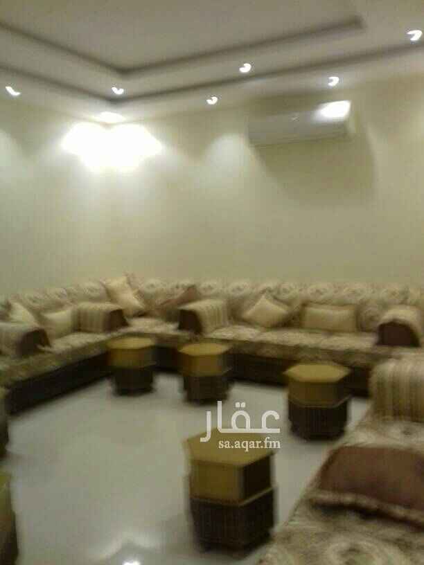 1465941 استراحه فخمه جدا قسمين تحتوي على مسطحات وديوانيات كبيره وصالات داخليه ومطابخ وممراات شرحه على شارعين تجاري وسكني