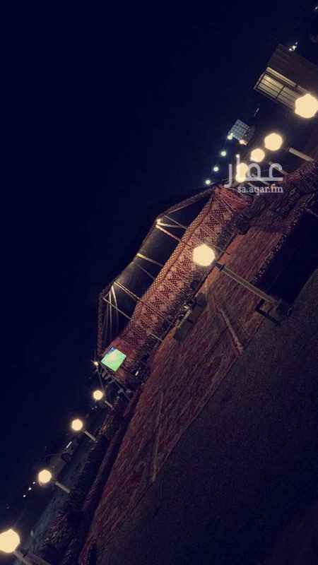 1467525 المخيم قسمين
قسم الشباب: بيت شعر 8 في 5 وجلسة خارجية 8 في 10 - مشب - حفرة مندي - شاشة - قنوات pro سبورت - دورة مياة قسم العوايل : خيمه 5في 6 وجلسه خارجيه 6 في٨- مشب - شاشة - ملاهي- دورة مياه . جلسة كراسي -دبابات