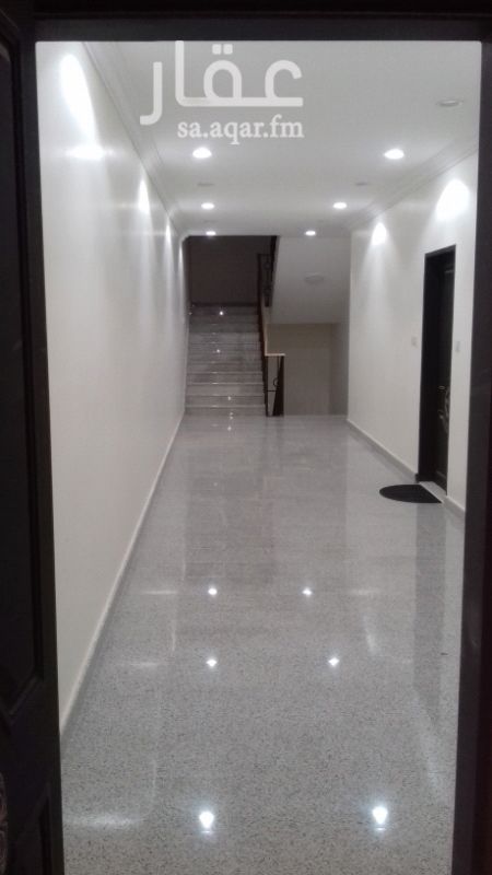 1559561 شقة لوكس مستخدمة بعمارة جيدة
٣ غرف وصالة ومطبخ و٢ حمام
مطبخ راكب ومكيفات راكب اسبيلت