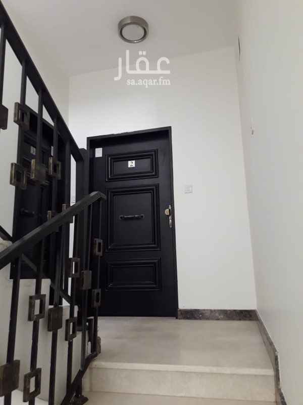 1510053 شقة مطلة على الملاعب الرياضية مموقع ممتاز وهادي
غرفتين ومجلس وصالة
مكيفات راكبة وشتر كهربائي مفروشة ماعدا المجلس
المطبخ مجهز بثلاجة وفرن وميكريوف وغسالة ملابس
الغاز مركزي شامل بالايجار