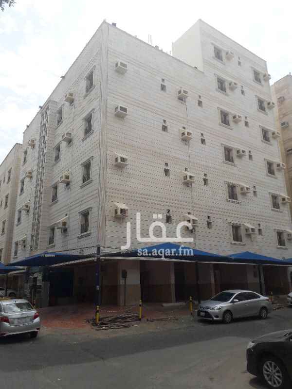 1503600 شقق لوكس غرفتين وصاله ومطبخ وحمامين
مميزات ** عداد كهرباء خاص بالشقه
كاميرات مراقبه رقم سري للمدخل
دواليب مطابخ دش مركزي انتر كوم شاشه
دفاع مدني مواقف سيارات
عذرا لا يوجد دفع شهري عوائل فقط