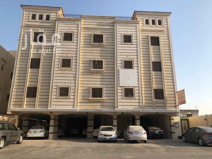 1581084 عمارة سكنية عوائل تقع في العزيزية الصفا في موقع استراتيجي قريب من شارع الخليج المؤدي لاغلب اماكن الدمام حيث تبعد عن كورنيش الدمام دقائق قليلة ويتوفر ايضاً في الحي خدمات تجارية من ضمنها مجمع دارين مول وسوبرماركت التميمي وبندة ومجمع مطاعم جميعها قريبه جدا