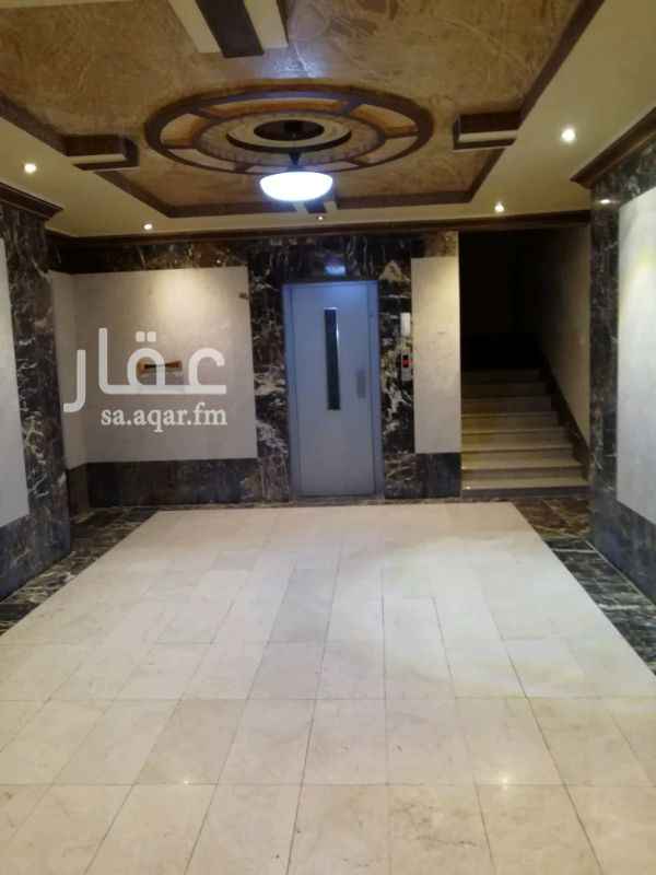 1248860 5غرفة 4حمام 1صالة 1مطبخ غرفة شقال على طبيعه 200 المساحه غرفة سايق خزان مستقل علوي وسفلي موقف خص واجه العماره غربية أمامه،شارع 20العرض الوصف مخطط بن لادن اروابي 6الجديد تواصل 0509777206 عبدالعزيز مهدي