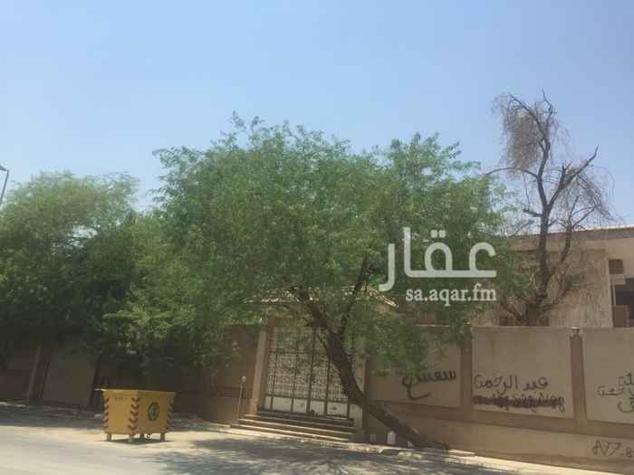 1698769 على شارعين عرض ٢٠شرقي بطول ٥٠ و على شارع ١٢ شمالي بطول ٣٢ متر في ما يسمى بالمخطط الثالث في ظهرة البديعة...شارع آل ثنيان ....تسهيلات كبيرة للمشتري ، والموقع مميز جدا جدا ، هناك مرونة في السعر من طرف المالك نرجو تواصل الجادين فقط .