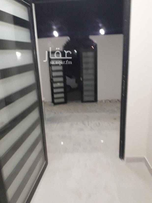 1697730 للبيع بالعزيزيه حي الشراع
دور و3شقق
مساحه 500متر الاتجاه جنوب
الدور يتكون من 4غرف نوم وصاله ومجلس رجال ومغلط
ومجلس حريم ومطبخ ومدخل سياره
و3شقق كل شقه 4غرف مدخلين مطلوب
مليون 500
للمعاينه والاستفسار الاتصال فقط
0503677405