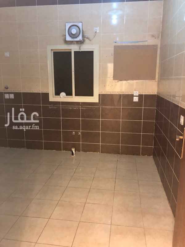 1650745 شقه للايجار بحي الريان (الثرياء) اربع غرف وصاله
دورتين مياه
تشطيب ممتاز
غرف واسعه
مدخلين
السعر على دفعتين 15000
او شهري 1350