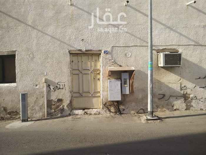1497880 بيت شعبي يوجد له صك وتصريح بناء
قريب من المشاعر والخدمات الاخرى