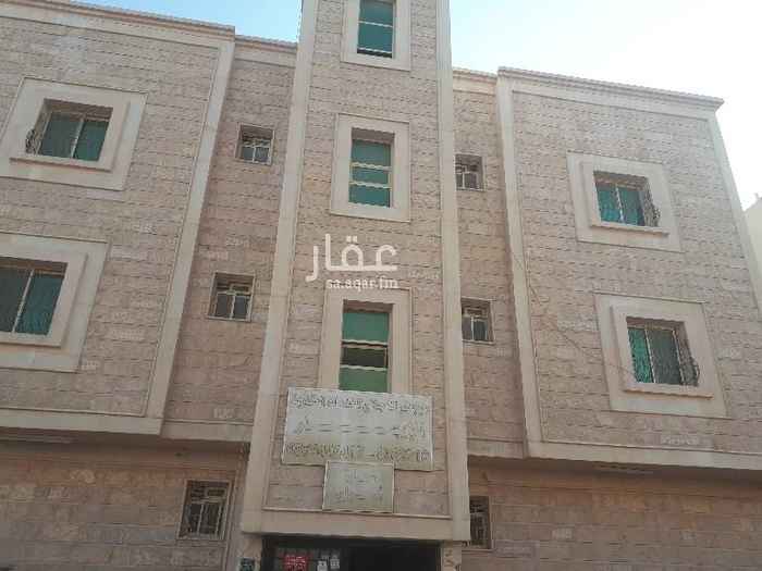 1641736 الشقه مكونه من غرقتين نوم وصاله ومجلس و٢ حمام ومطبخ راكب وعداد كهرباء مستقل