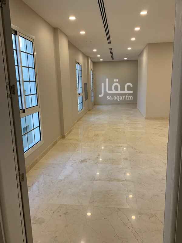 1404823 <<للإيجار مبنى مميز على طريق الملك سلمان>>
* مساحة الدور الأرضي(معارض مفتوحة): 891م.
* مساحة الميزانين (مفتوح): 413م.
* مساحة الدور الأول: 833م
عدد: 9 مكاتب.
1مكتب خدمة.
* مساحة الدور الثاني: 420م.
عدد 5 مكاتب.
1خدمة..
* قبو بكامل المبنى: 1800م.
* عدد مواقف السيارات: 46 سيارة.
* غرف الخدمات بالقبو (مدخل مستقل):
8 غرف.
3 دورات مياة.
1 مطبخ.
1 مستودع.
* مستودعات بالقبو:
3 مستودعات كبيرة..
2 صغيرة..
* تكييف مركزي..
* مصعد اوتيس..
* نظام حريق
<< الموقع غير دقيق للاستفسار يرجى التواصل>>