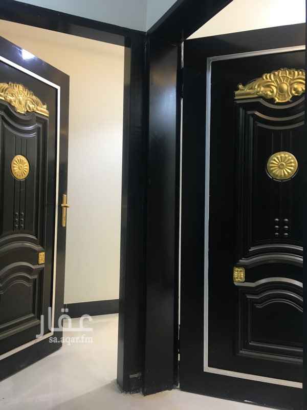 1757034 شقه جديده بالدور الثاني ٣غرف وصاله مدخلين قريبه من المطار والخدمات والمسجد
الاجار سنوي