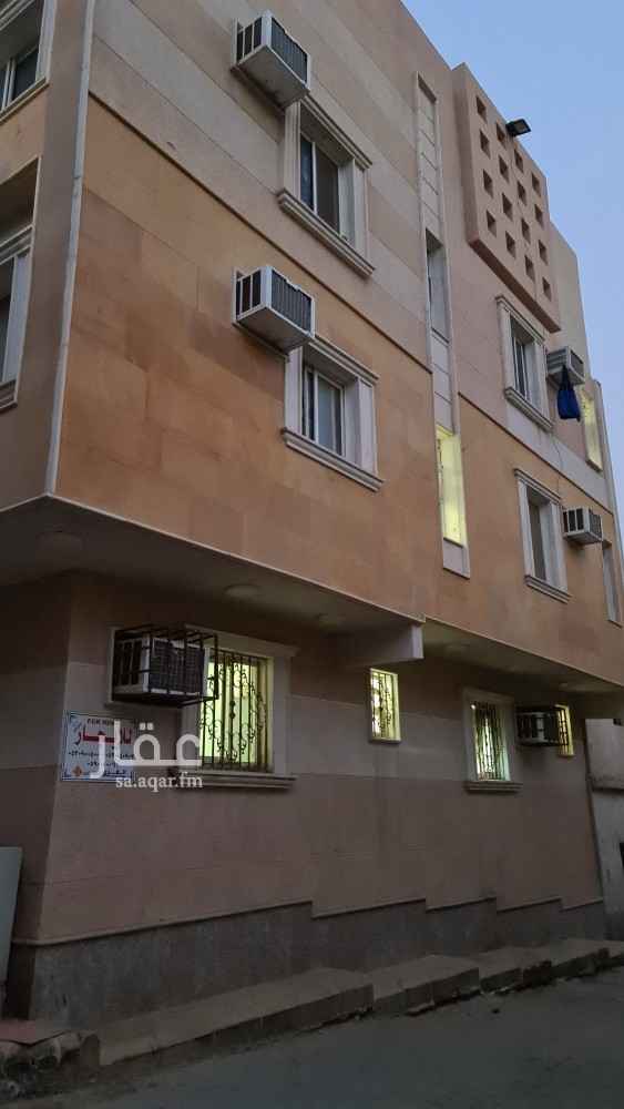 عماره للايجار في حي ثليم في الرياض