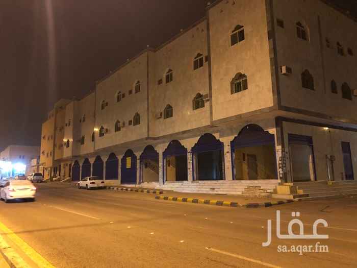1578709 ٩ محلات للإيجار على شارع تجاري شارع الامير سطام بن عبدالعزيز ١٣ سابقا في عماره واجهه رخام وسط الاحياء السكنيه مقابل مغسلة ١٣للسيارات وبجانب المحلات شقق عائلية كثيرة مما يسهم في تعزيز نشاط اي محل تجاري.
مساحة المحل الواحد ٥٢ متر
٤ متر عرض * ١٣ متر عمق بالامكان تأجيرها كمجموعة او مفرده وبالامكان اغلاقها
كل محل يحتوي على دورة مياه خلفيه.