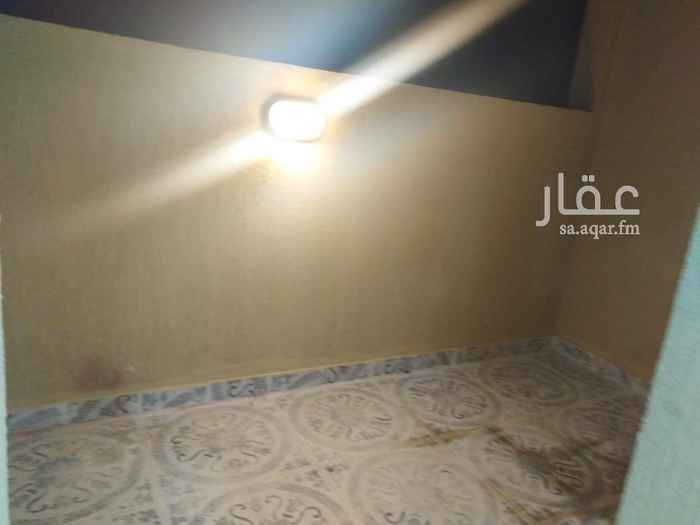 1554944 فلتين جنب بعض للبيع في الحمدانيه الصالحيه نضام مفتوح درج داخلي مساحه كل فله 315 ادور الارضي حوش غرفة حارس مجالس رجال مجالس نساء حمامين مطبخ تأسيس مصعد ادور الاول اربع غرف نوم 4 حمامات صاله مطبخ صغير الملحق غرفتين حمام صاله ملحق غرفة خدامه السعر مليون 100الف قابل للتفاوض ضمانه كهربا سباكه بناء اعتذر منكم موقع الفله غير دقيق للتواصل ام بشرى. 0530073145