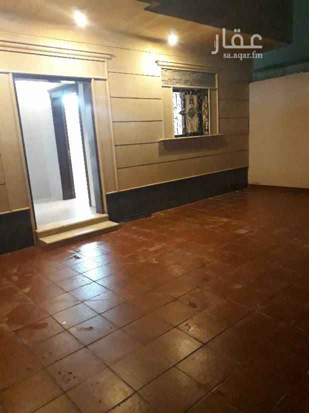 1410302 دور ارضى مدخل سيارة ثلاثة غرف نوم ومجلس وصاله مطبخ راكب ومكيف راكب اسبلت