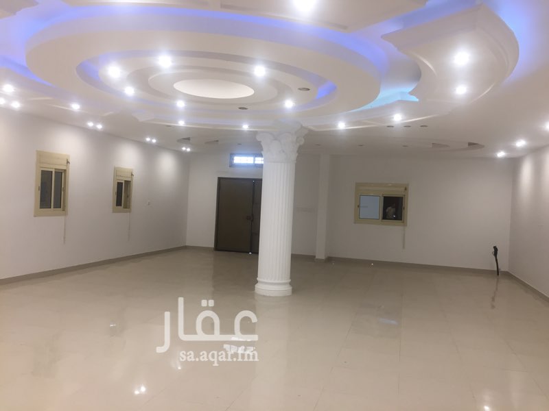 1504351 فيلا للايجار ابحر الجنوبي الشرقي
نضيفه جدا ويوجد بها بدروم
قريبه من البحر تمشي علي رجولك