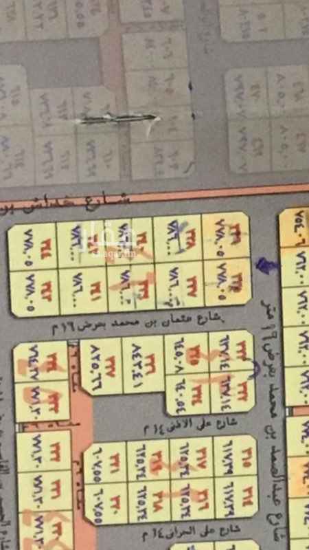 1649750 للبيع عدد 6 قطع مفرزه 4قطع متجاوره على شارع 16 شرقي و 2 قطعه على شارع 24 غربي فى ربوة الرانوناء داخل حد الحرم مساحة كل قطعة 393 متر وعرض الواجهه 13 متر ارقام القطع على المخطط (237/1-237/2- 238/1- 238/2-239/1-239/2-)
مطلوب فى المتر 1200 ريال