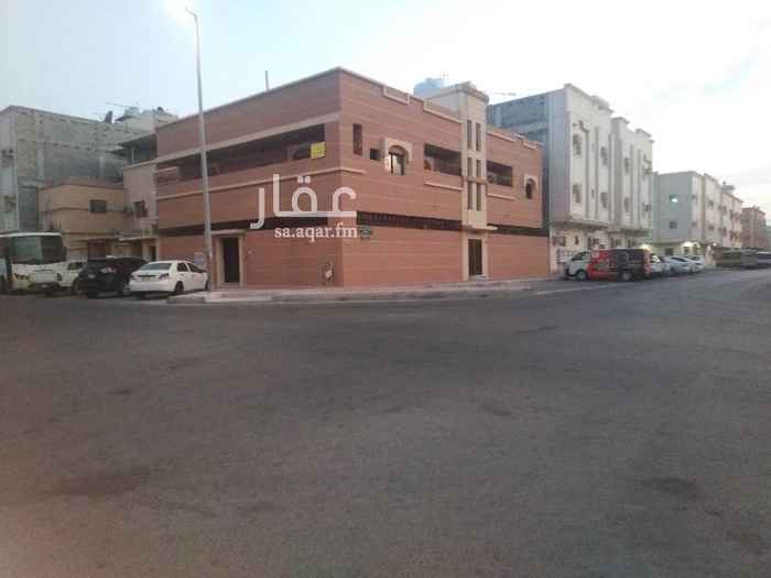 1699601 للبيع بيت في حي الثقبه شرقي نظيف جدا
