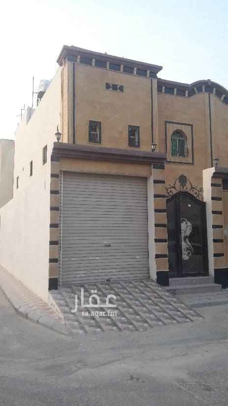 1667119 للايجار دوبلكس مساحه ٢٥٠ متر زاويه جنبه مسجد واسواق بندا
وحديقه عمره سنتين