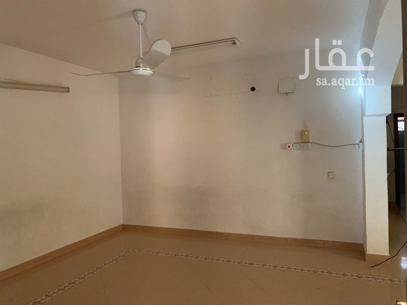 1695178 بيت للايجار بحي الاسكان 2 القصيم مكون من دورين واربع غرف نوم واربع دورات مياه الدور الارضي مكون مجلس + صاله + غرفة جلوس + مطبخ للتواصل واتس فقط 0567578800