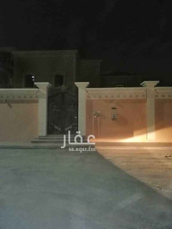 1534009 فيلا بحي المنار (الزهره) مؤسسه على ثلاثه شقق
عمر العقار ١٢سنه بحاله ممتازه حوش كبير
المطلوب ٢مليون ريال