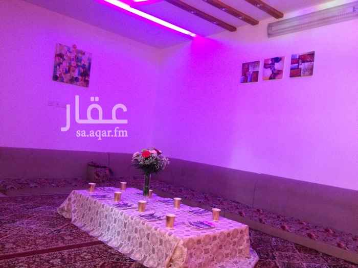 1494916 شاليه ثنائي للإجار اليومي غرفة جلوس وصالة ومطبخ ودورة مياه ومجلس رجال مع دورة مياه ويوجد فيه العاب اطفال ومسطح اخضر
لتواصل 0530582666 📲