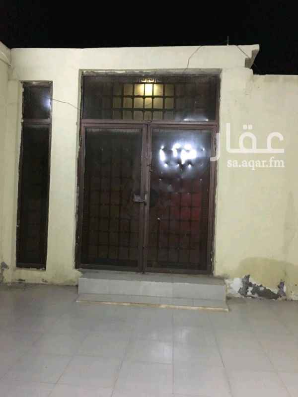 1290072 بيت شعبي بدون صك مرمم من جديد من الداخل و الخارج مع سطح و البيت بحاله اكثر من ممتازه بياره و عداد و خزان مستقل و حوش داير مدار على البيت و المجلس مسلح تمت اضافته قبل ٤ سنوات تقريبا
لمزيد من المعلومات و للتفاوض
٠٥٣٠٨٠٦١٦٨
