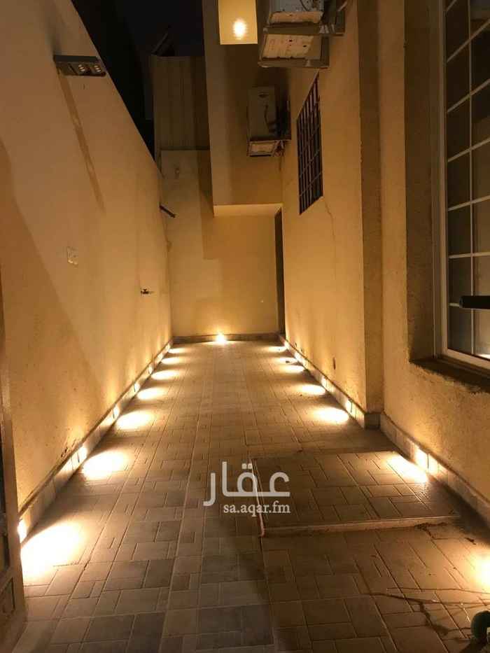 1433666 فيلا مفصوله للبيع بسعر مناسب الارضي مجلس صاله مقلط و٣ غرف النوم العلوي نفس الارضي الشقه مجلس صاله غرفتين مطبخ
العمر ٦ سنوات
عليها بنك
