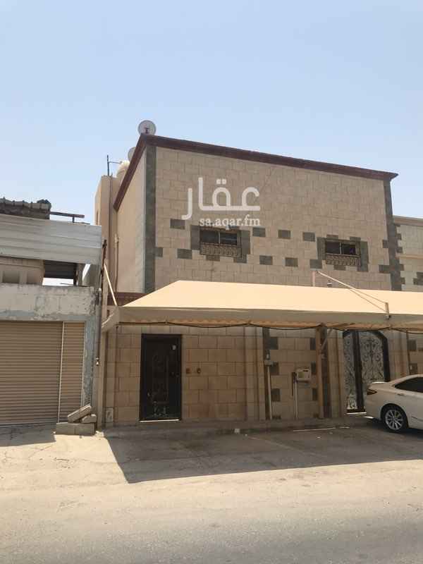 1684991 فيلا دوبلكس معدل الى دور ارضي و دور اول و ملحق
الدور الارضي سكن المالك
الدور الاول مؤجر ب 25000
الملحق مؤجر ب 20000
المساحه 338 م
مسطح البناء 200م+200+130
مجموع 530 متر