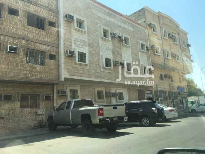 1612330 عماره للبيع شارع جده تقاطع 23و24
تتكون من 14شقة م
تفاصيل توزيع الشقق من غرفتين وصاله وحمامين
موًجره عوىًل الدخل 165الف في السنه