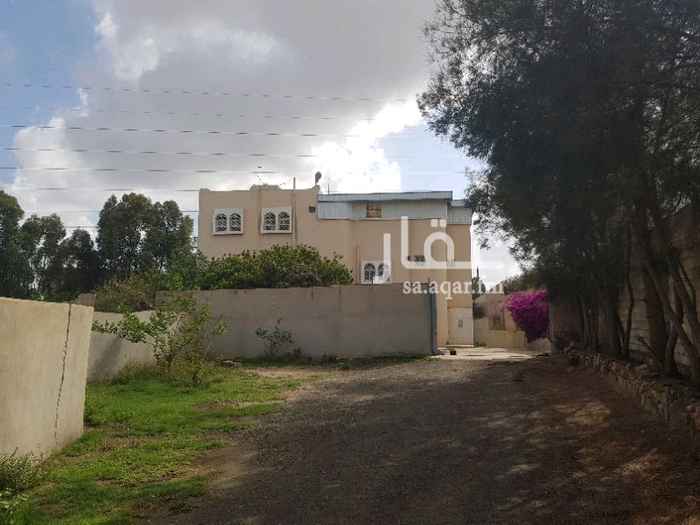 1128629 عماره للأيجار يومي او اسبوعي دورين وملحق الدور الاول والثاني تتكون من ٥ غرف وصاله ومبطخ ودورتين مياه والدور الثالث ٣ غرف وصاله ومطبخ ودورت مياه يوجد مدخل سيارات وبايكه مضلله وتتوفر جميع الخدمات قريب من موقع العماره موقع العماره على طريق الملك عبدالله تبعد عن ابها ٧-٨ كيلو تقريبا.