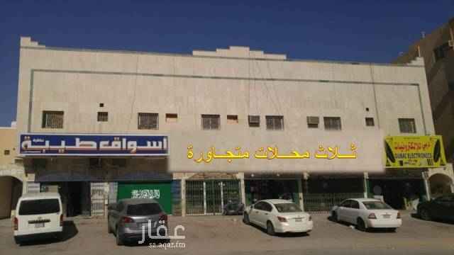 1045111 ثلاث فتحات (محلات) على شارع سعود الكبير. أمام اليوتيرن u turn مباشرة موقع ممير
المحل = ٢٢ الف
للتواصل وتس اب:
0546616304