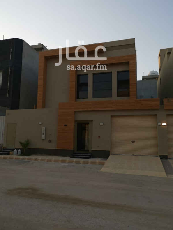 1754009 للبيع فيلا مودرن
الحي: القيروان
المساحة: 312 متر
الواجهة: جنوب
الشارع: 15
المواصفات:
7 غرف نوم + 7 حمامات + مسبح + مصعد + غرفة سائق + غرفة خادمة وغسيل ملابس + جلسة في السطح + ملحق
كود الفيلا: V-221
السعر: 1,750,000
للاستفسار:
920033262
أكتال العقارية
حلول سكنية تناسبك
