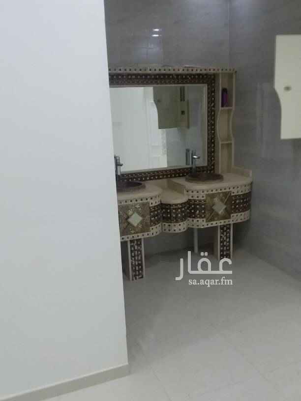 1513766 درج داخلي للايجار في الرمال الذهبي مدخل سياره مشب مقلط مجلس صاله مطبخ غرفة كبار سن تحت اربع غرف نوم فوق مع السطح اسعر 45 الف