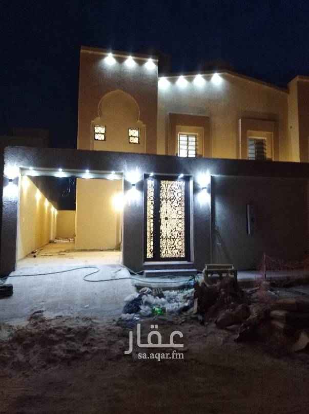 1650129 السلام عليكم ورحمة الله وبركاته اسعد الله اوقاتكم بكل خير فيلا دوبلكس فاخره تشطيب ممتاز عليها كافه الضمانات من جميع التشطيبات بها غرف نوم بمساحات مختلفه غرف نوم للشباب والأطفال مجلس رجال مجلس نساء بها مشب مدخل سيارة لدينا جميع الحلول التمويليه من البدايه حتى النهايه نسعي دائما لتوفير العقار المناسب والبنك المناسب للإستفسار ٠٥٣١١٦٥٠٥٣